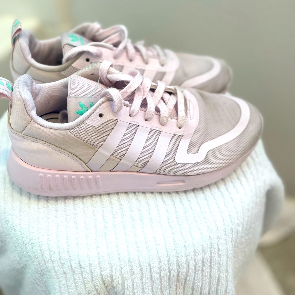 Little girl Adidas sneakers. Light pink previously worn.